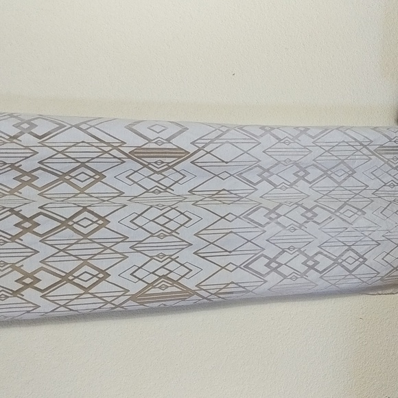 New Simply Styled White Maxi Dress Small - Picture 2 of 4